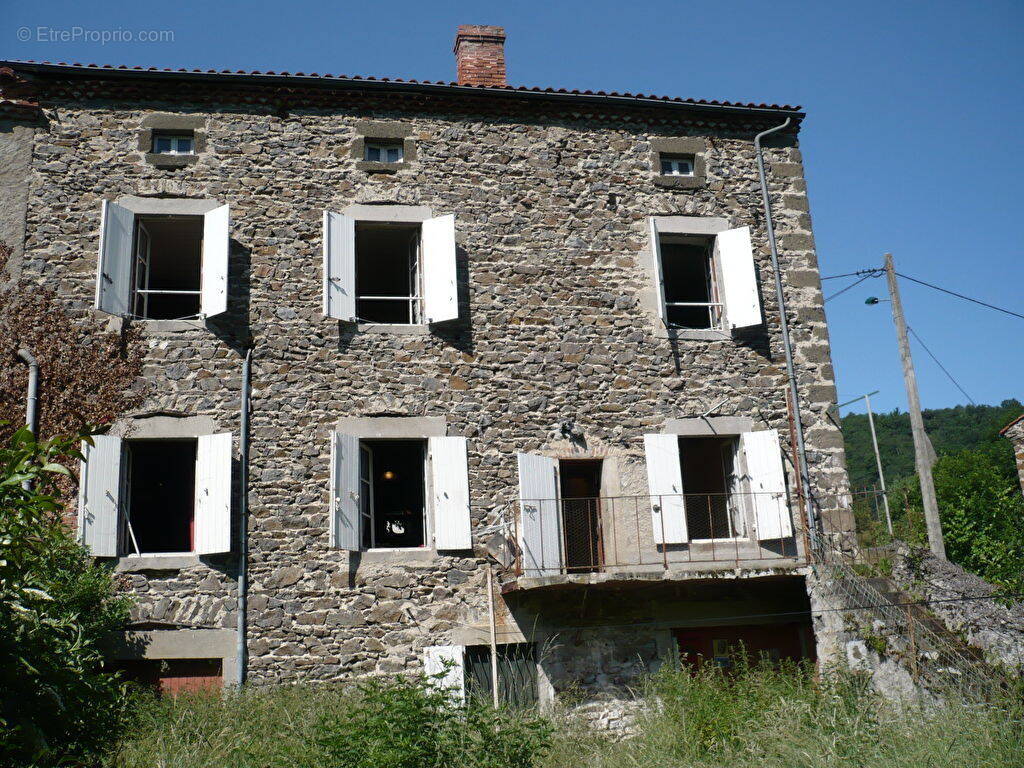 Maison à SAINT-CIRGUES