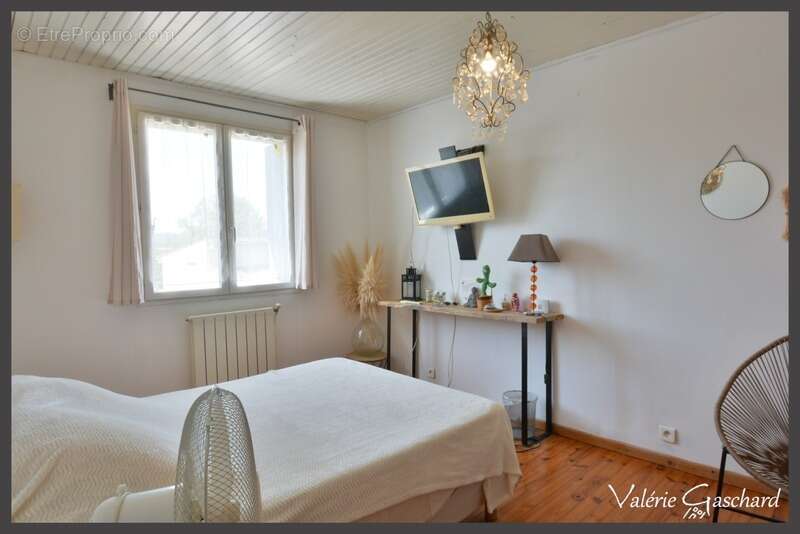 Maison à CAMPS-SUR-L&#039;ISLE