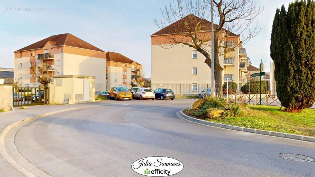 Appartement à PERSAN