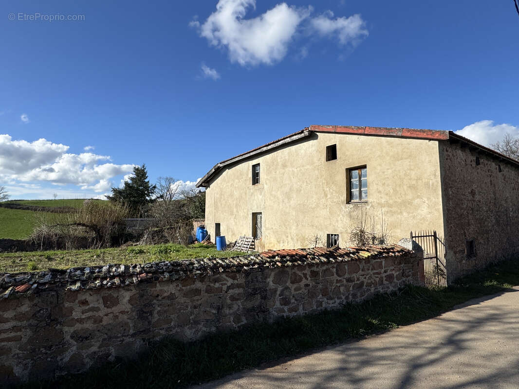 Maison à SAINT-VICTOR-SUR-RHINS