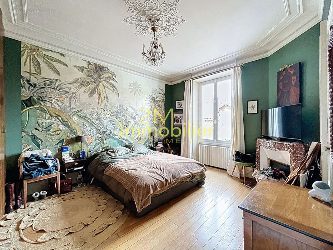 Maison Melun GARE 13 pièce(s) 300 m2 + Dépendance - photo 7