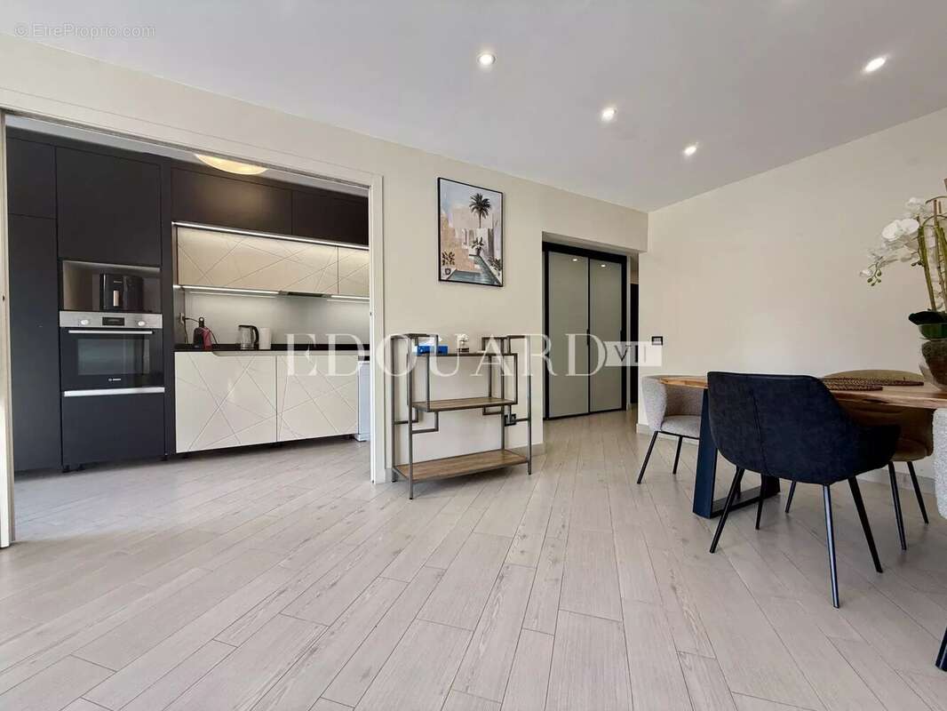 Appartement à ROQUEBRUNE-CAP-MARTIN