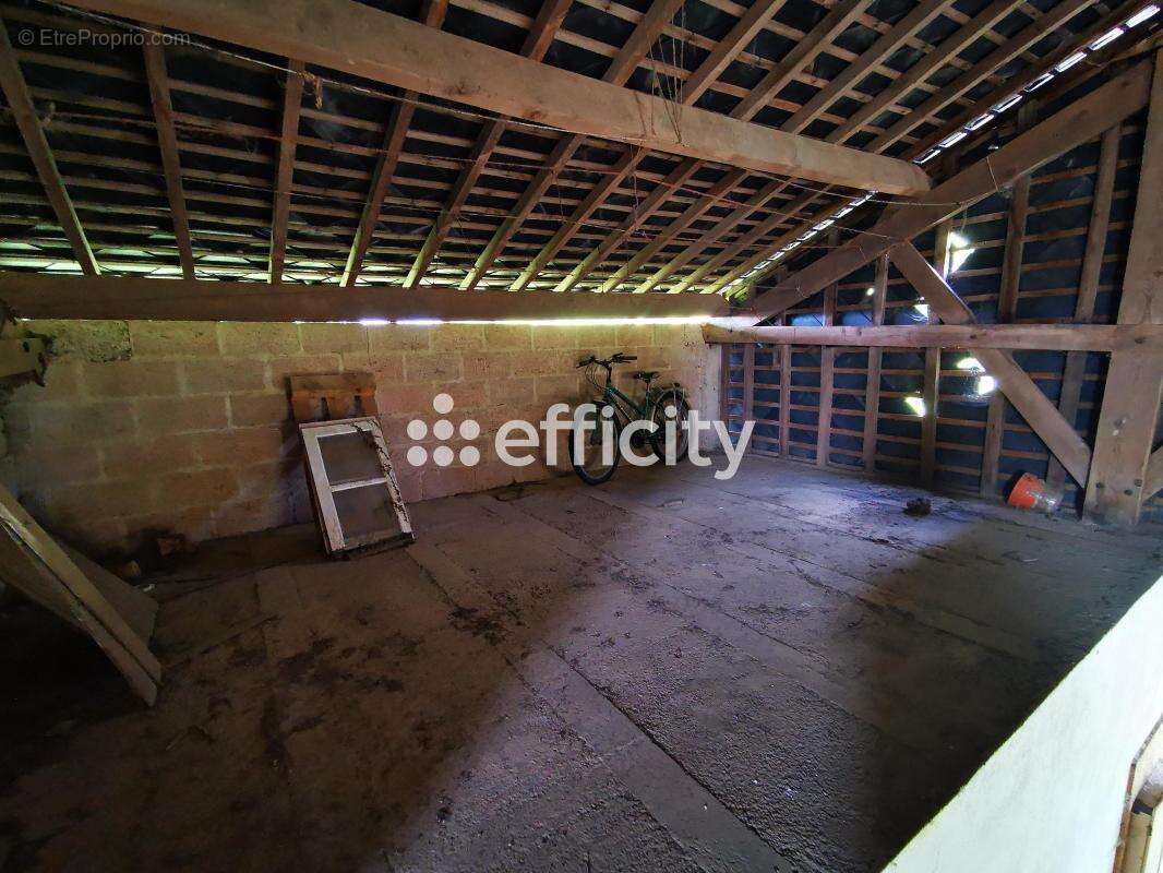Maison 112 m² à Landelles-Et-Coupigny  - photo 36