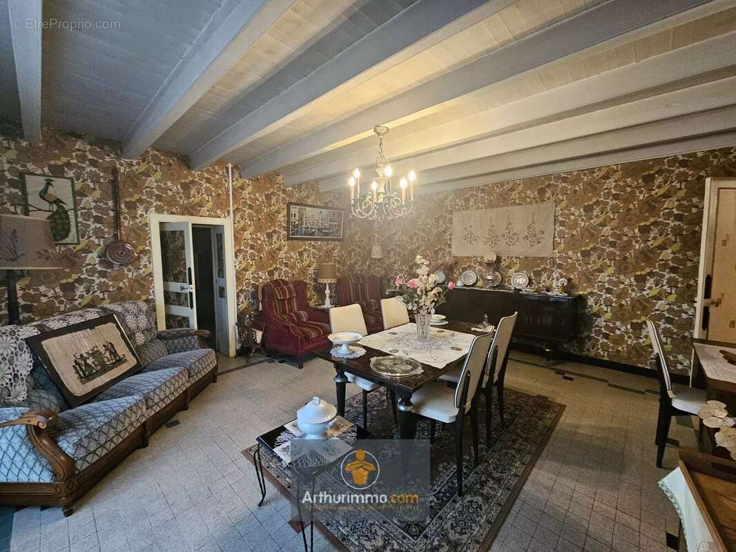 Maison à SAINT-HILAIRE-LA-PALUD