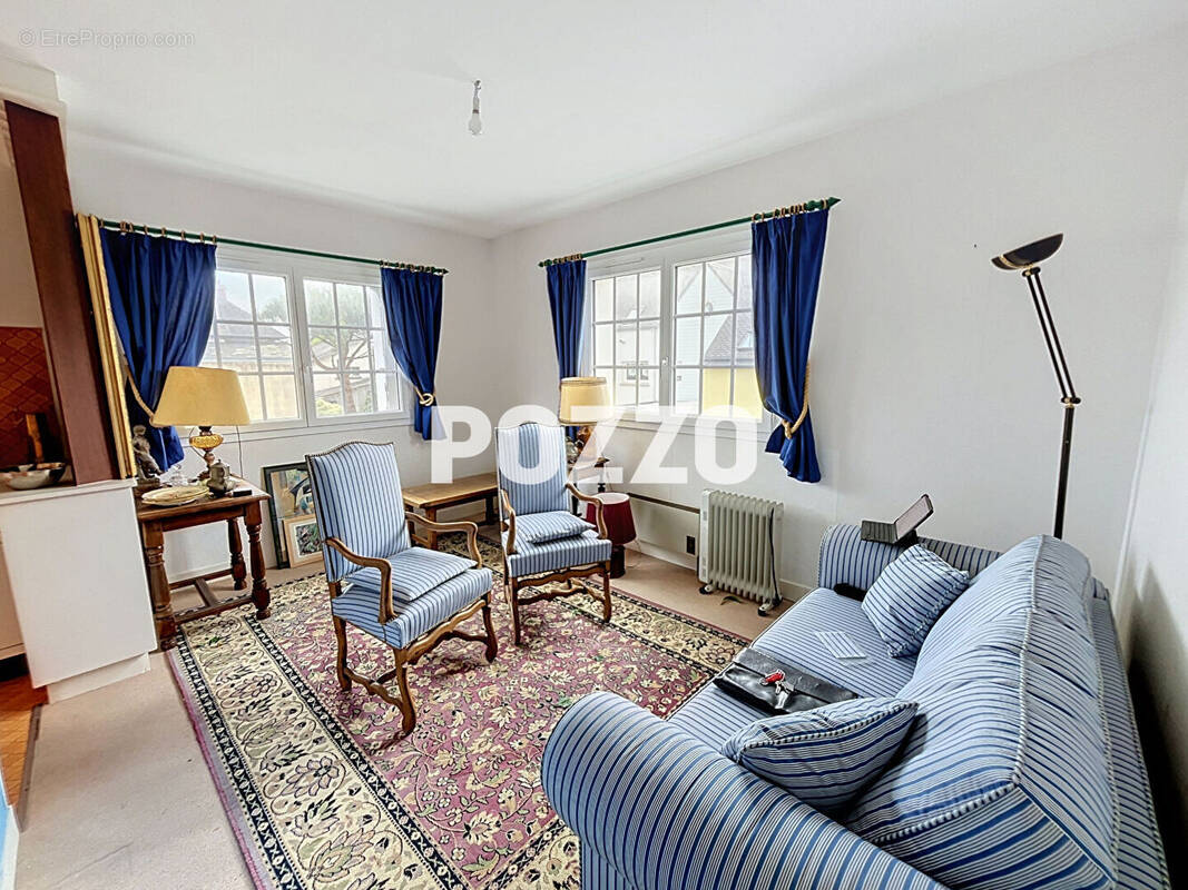 Appartement à JULLOUVILLE