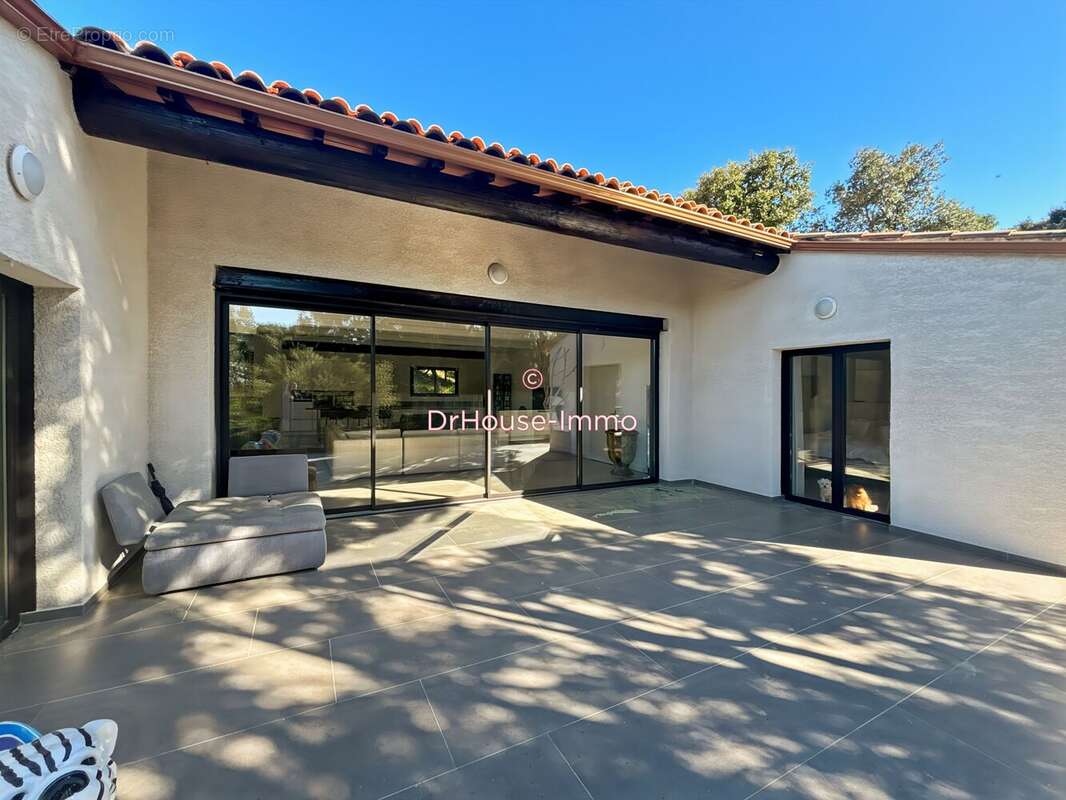 Maison à SAINT-MATHIEU-DE-TREVIERS