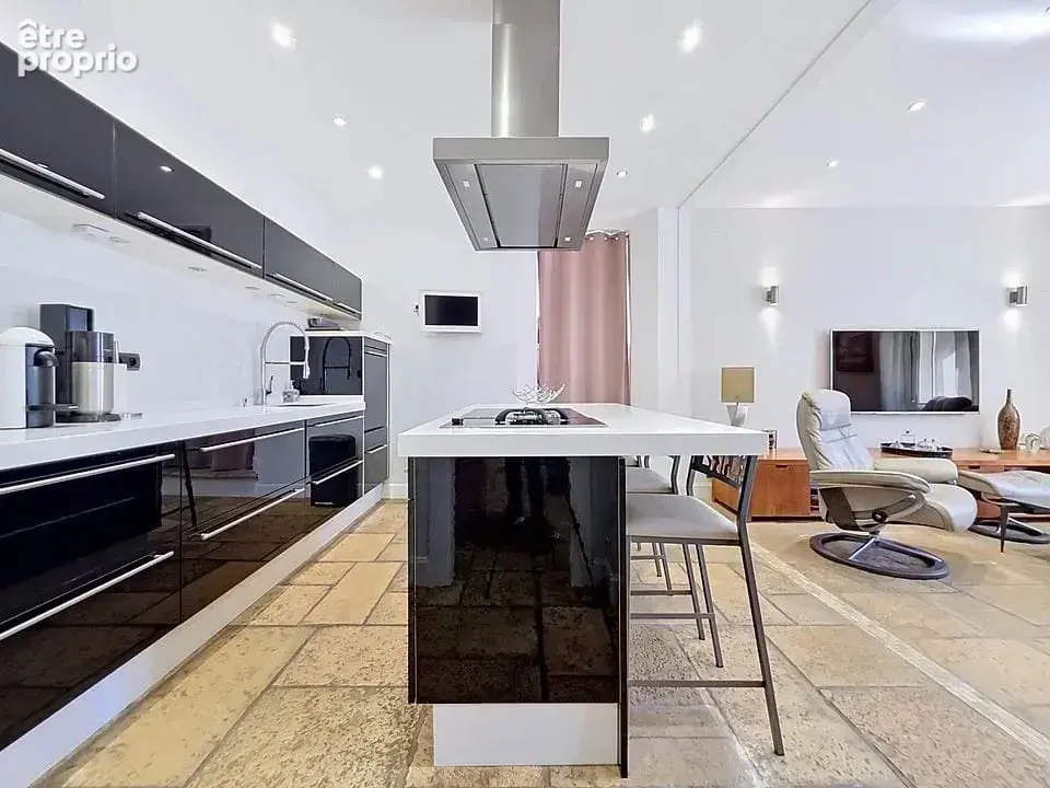 Magnifique maison de ville ,proche commerces et Croisette - 127 m2 habitables - photo 13