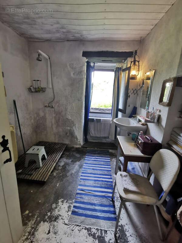 Maison à SAINT-PRIEST-EN-MURAT