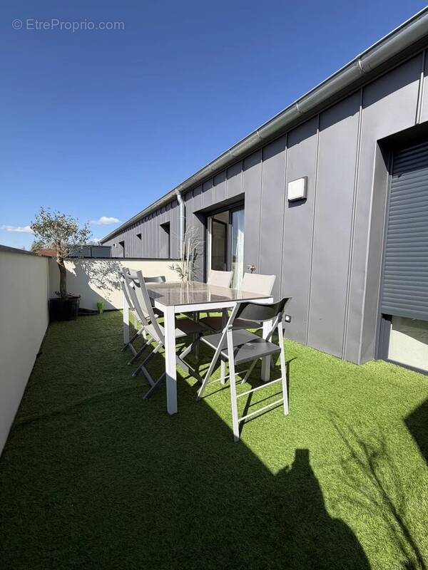 Appartement à PONT-DE-CHERUY