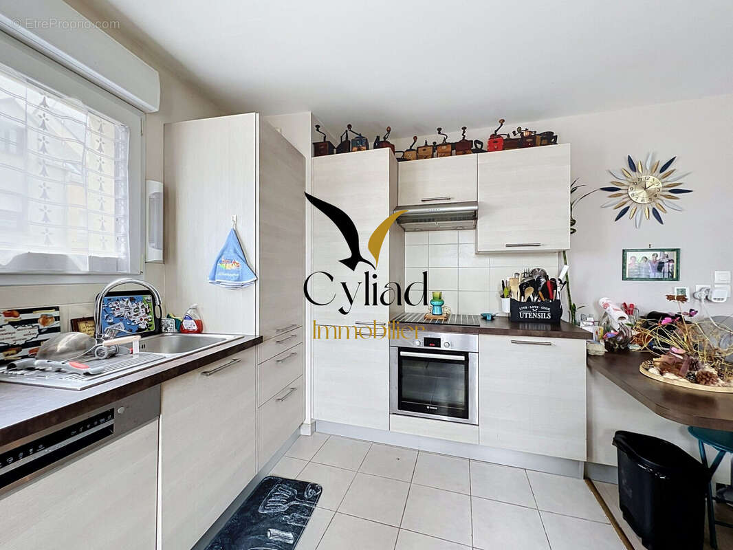 Appartement 64 m² à Saint-Meloir-Des-Ondes  - photo 4