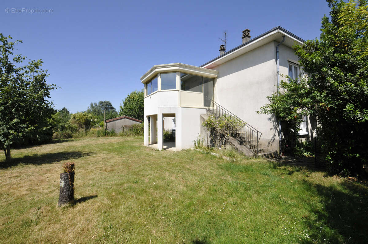 Maison à FEYTIAT