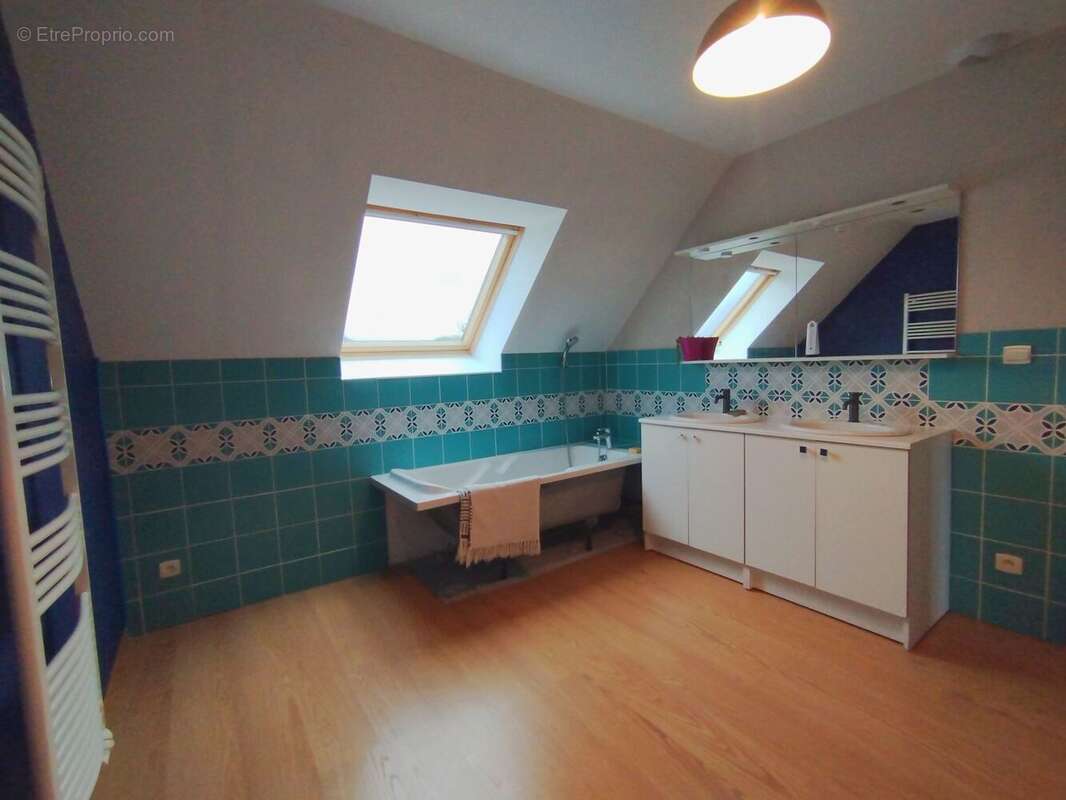 Maison à HAUTVILLERS-OUVILLE