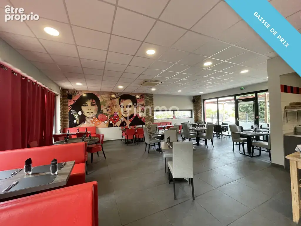 Fond de restaurant en zone d'activité - photo 2