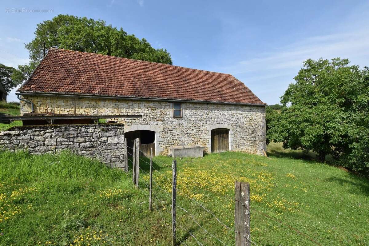 Maison à MONTAMEL