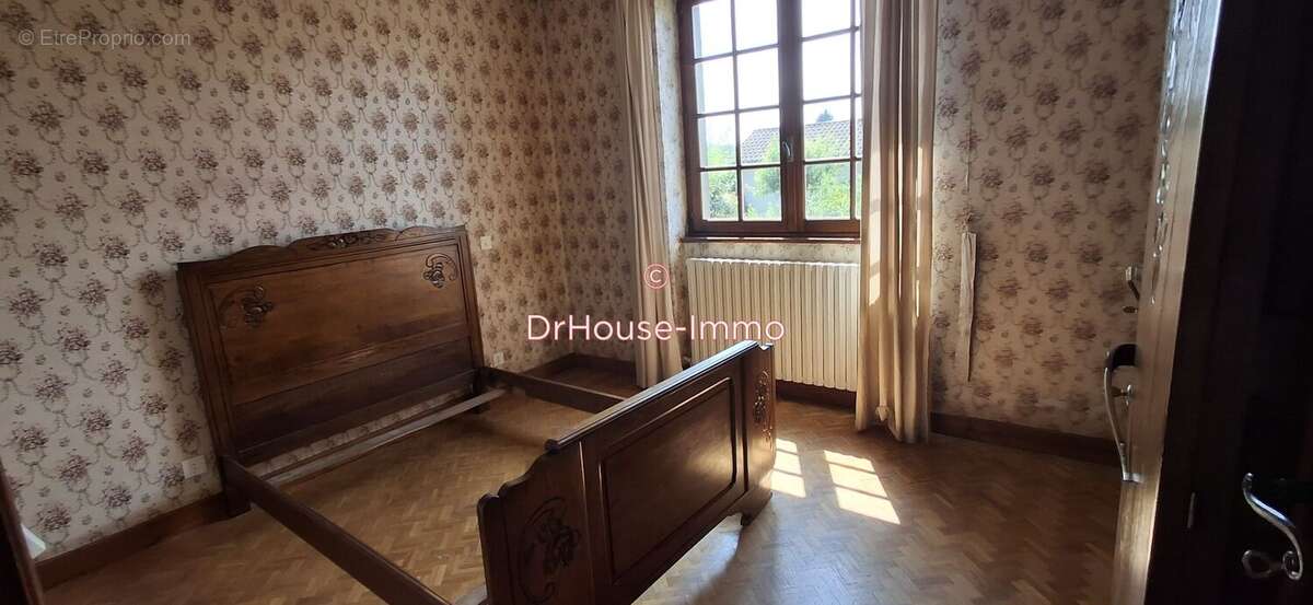 Maison à LANOUAILLE