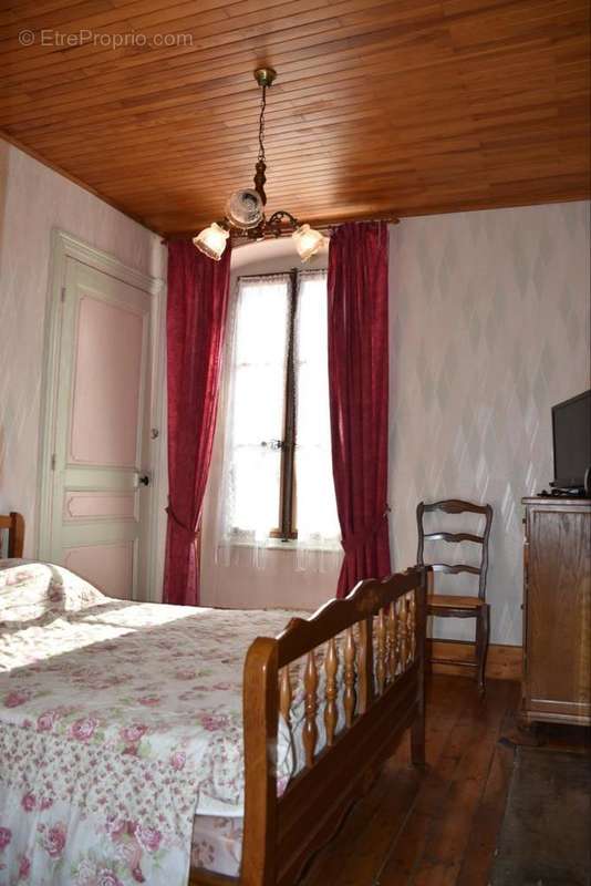 Maison de maître dans hameau paisible - photo 8