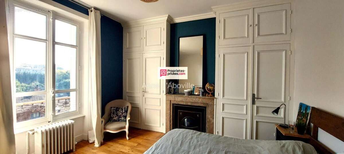 Maison à TASSIN-LA-DEMI-LUNE