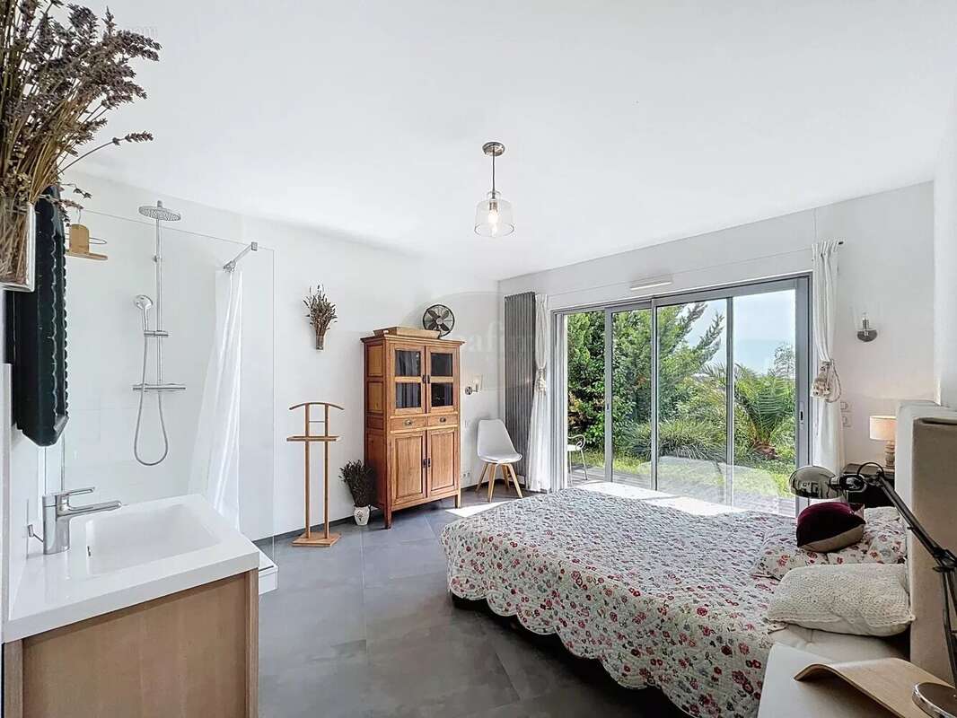 Maison à CAGNES-SUR-MER