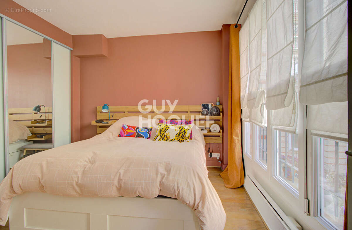 Appartement à PARIS-20E