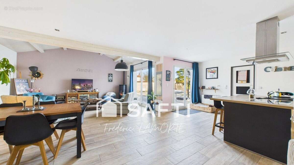 Maison 150 m² à Saint-Ouen-D'aunis  - photo 3
