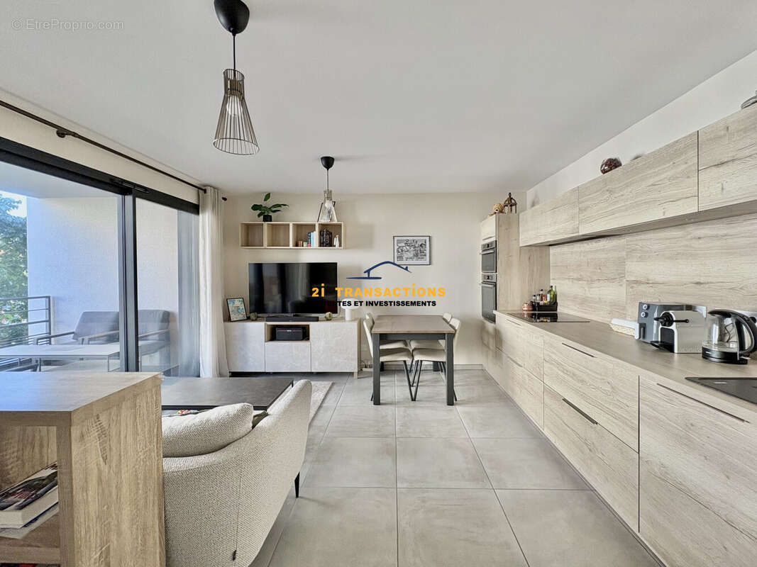 Appartement à SAINT-ETIENNE