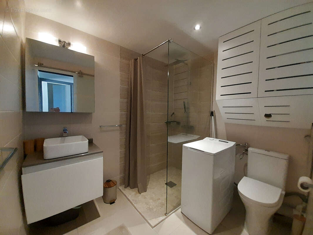 Appartement à LES TROIS-ILETS