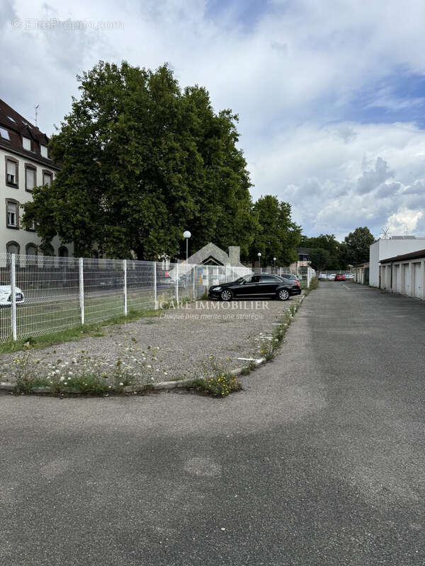 Parking 406 m² à Mulhouse  - photo 2