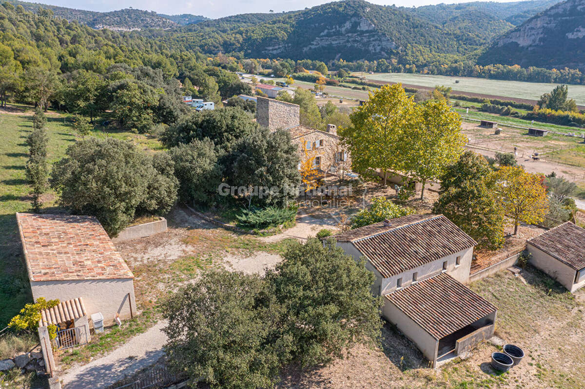 Maison à GREOUX-LES-BAINS