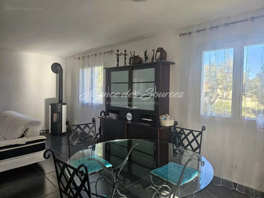 Maison à SAINT-MAXIMIN-LA-SAINTE-BAUME