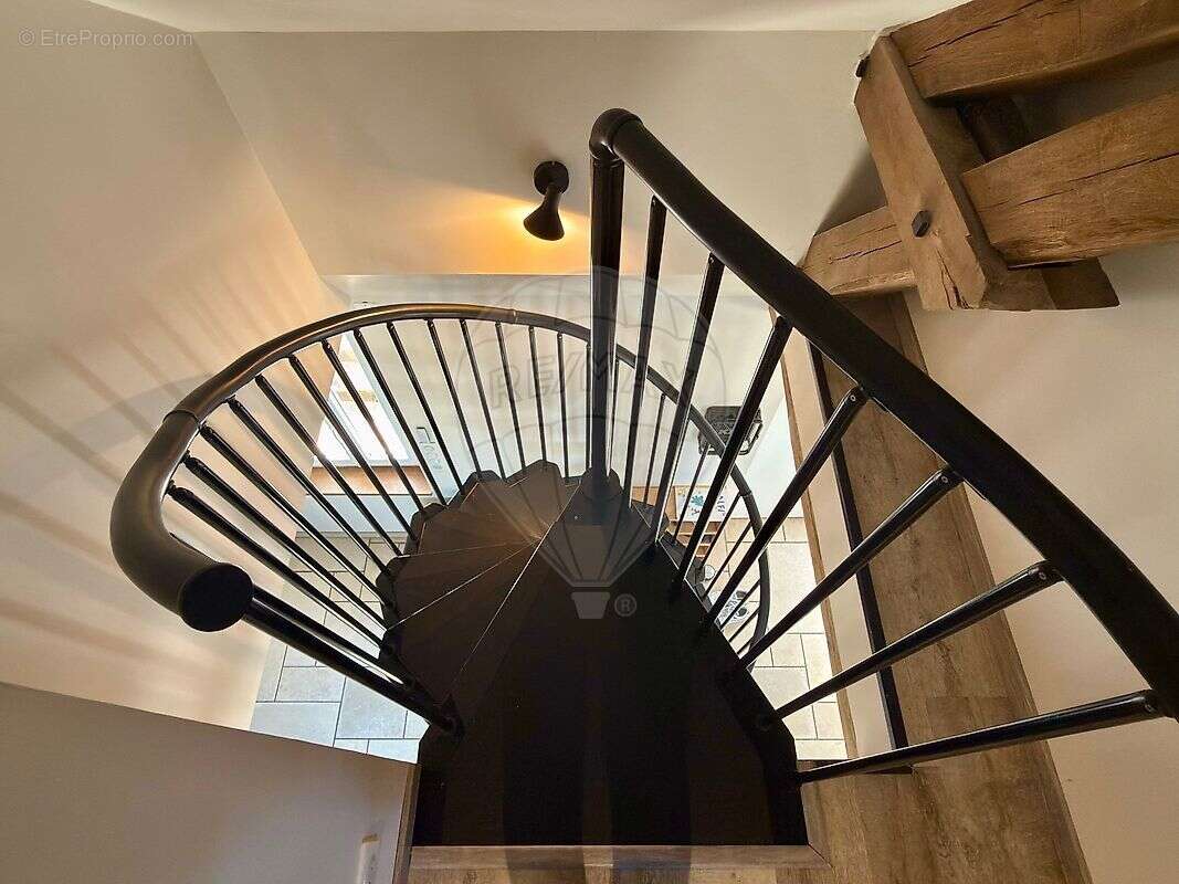 Maison à LUCENAY-LES-AIX