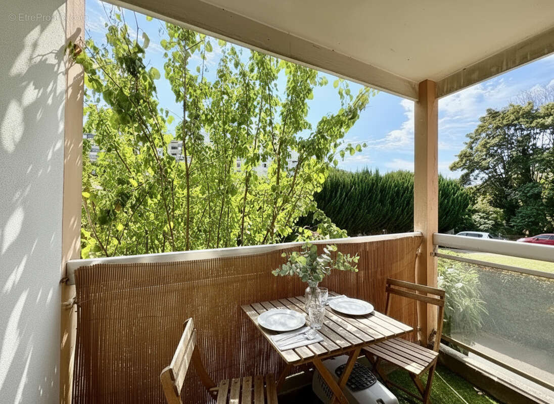 Appartement à VERRIERES-LE-BUISSON