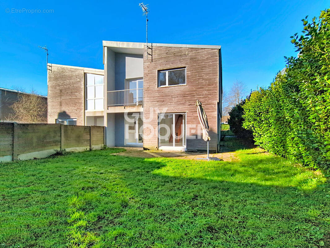 Maison à GUIPAVAS