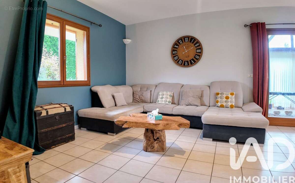 Photo 5 - Maison à SAINT-JUST-SAINT-RAMBERT