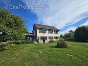 Maison à SAINT-JEAN-DES-CHAMPS