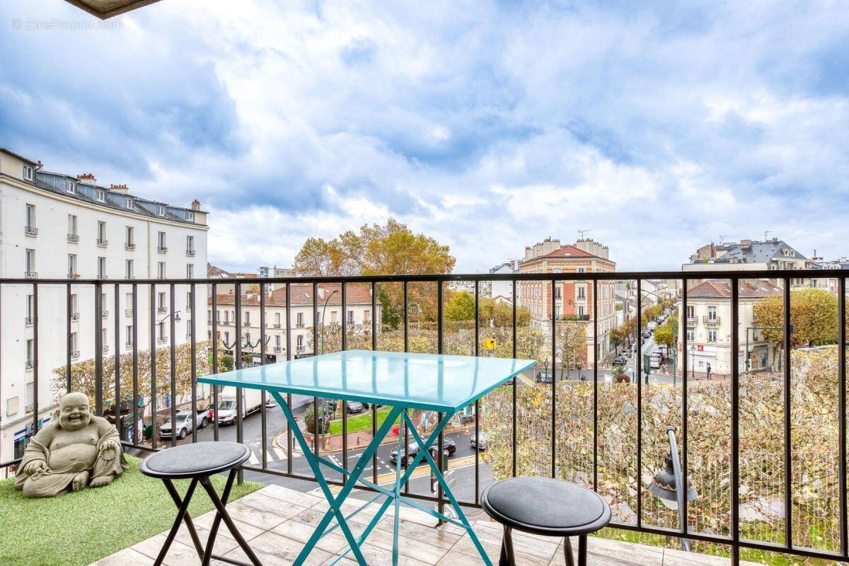 Appartement à LA GARENNE-COLOMBES