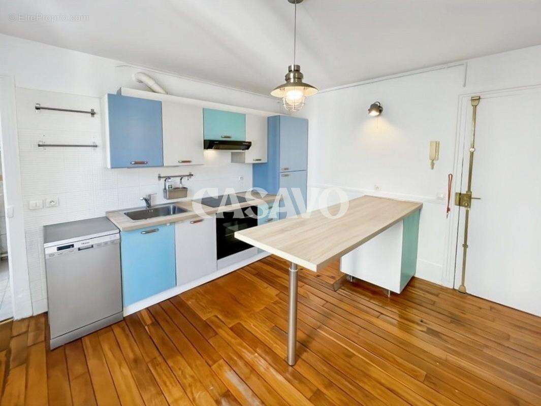 Appartement à CHARENTON-LE-PONT