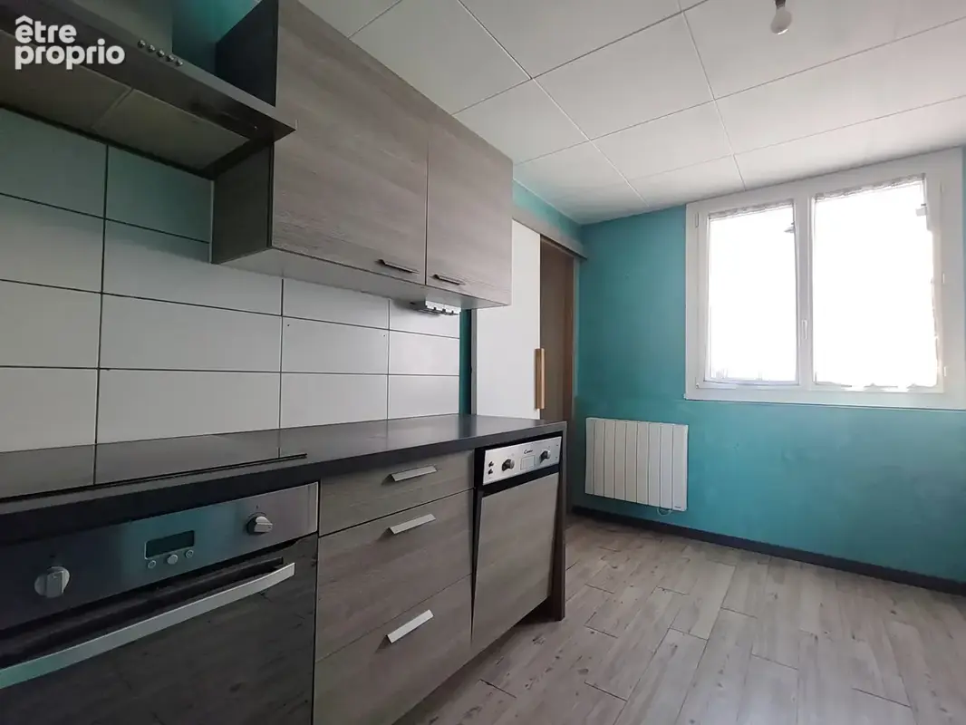 T3 lumineux de 72 m2 avec balcon, cave et climatisation - photo 3