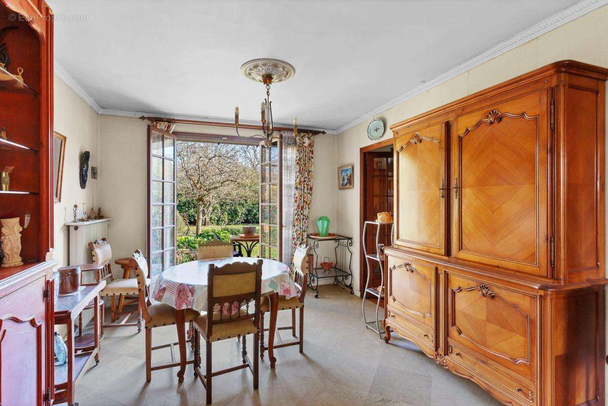 Maison 140 m² sur terrain 572 m² - sous-sol total - photo 5
