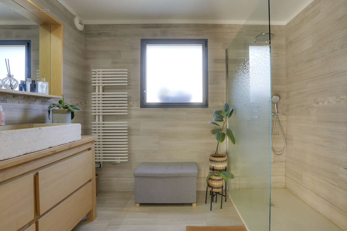 Maison à SAUBRIGUES