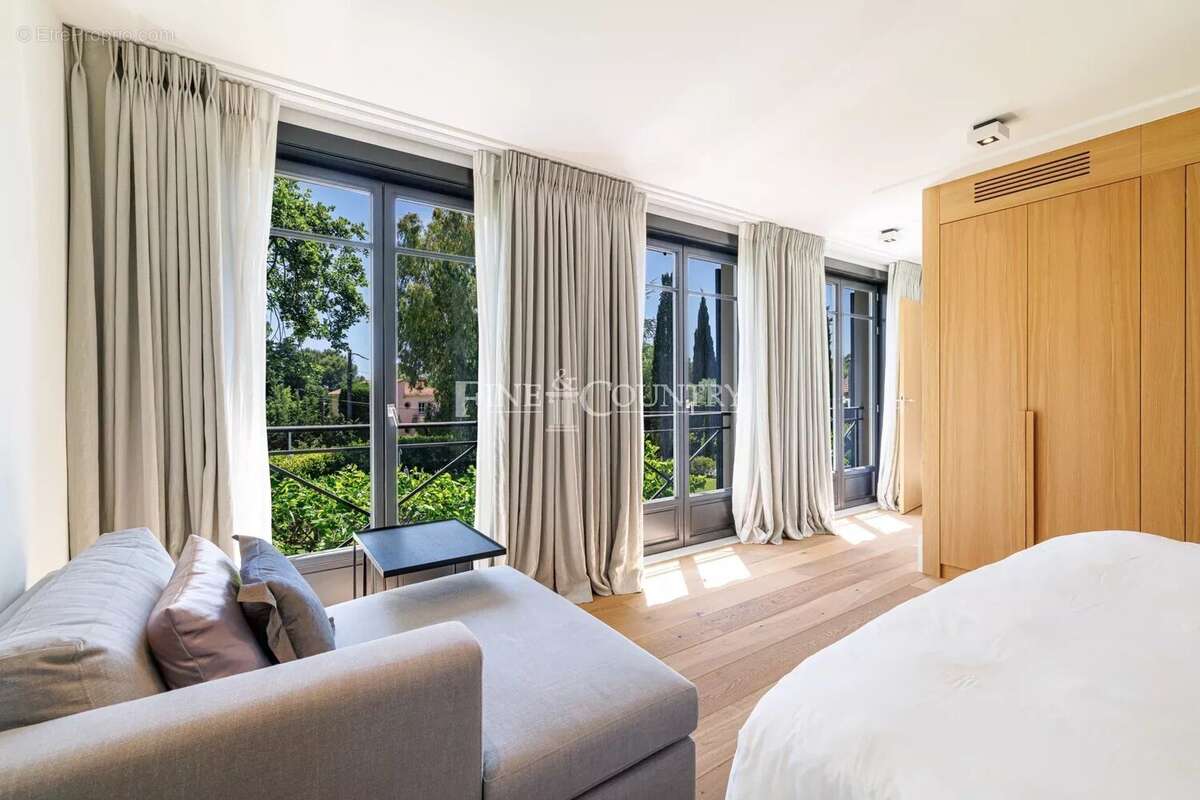 Maison à MOUGINS