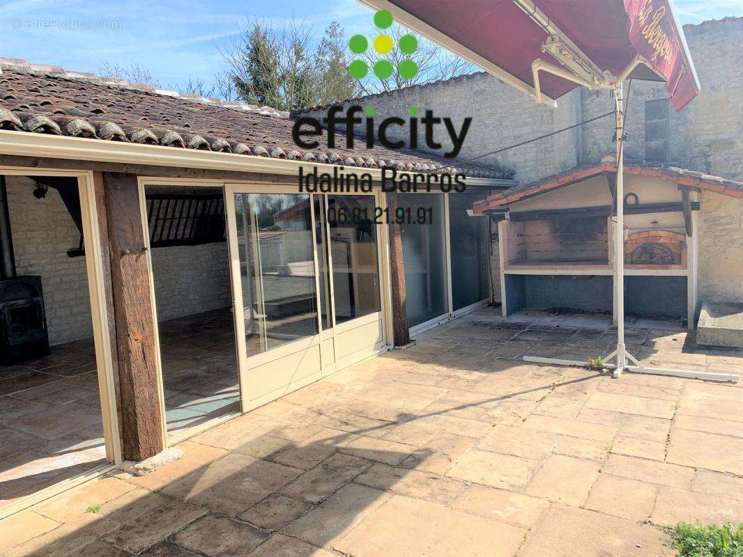 Maison à ROMAZIERES