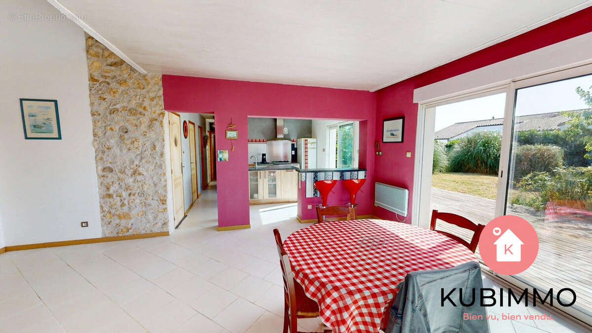 Maison à LONGEVILLE-SUR-MER
