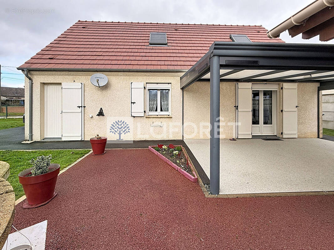 Maison à VOYENNES