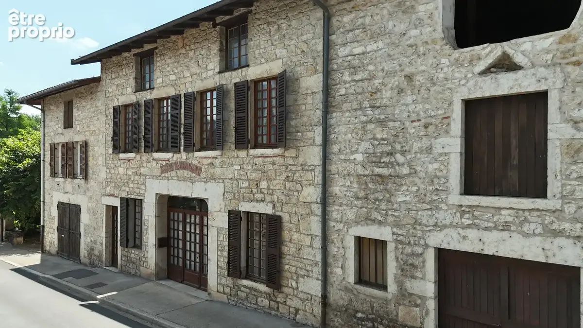 Maison centre -village PONCIN - photo 3