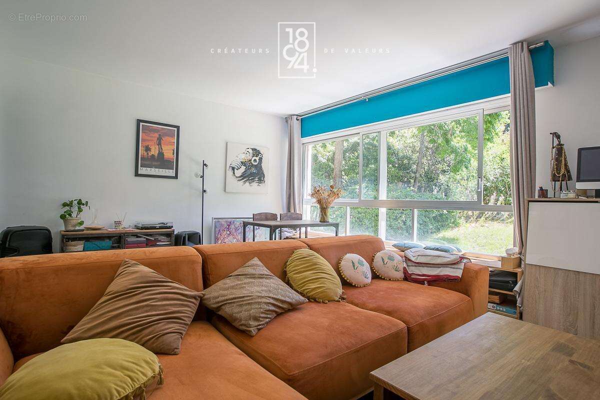Appartement à MARSEILLE-8E