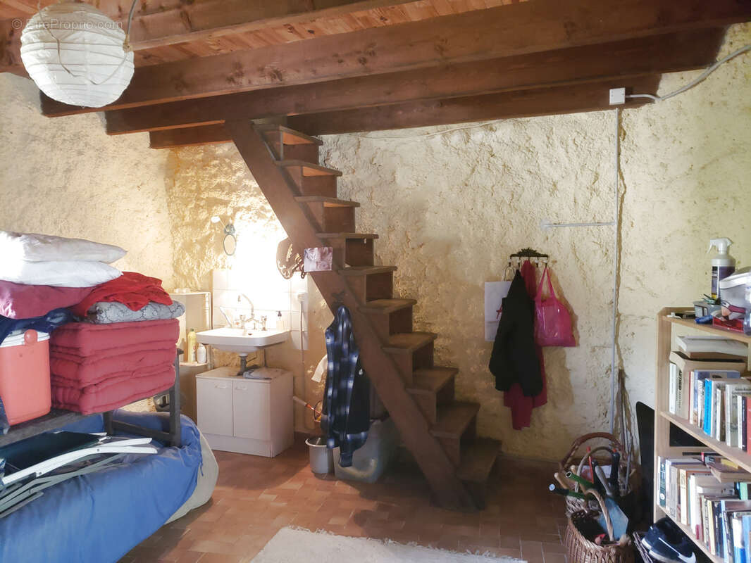 Maison à SAINT-FORTUNAT-SUR-EYRIEUX