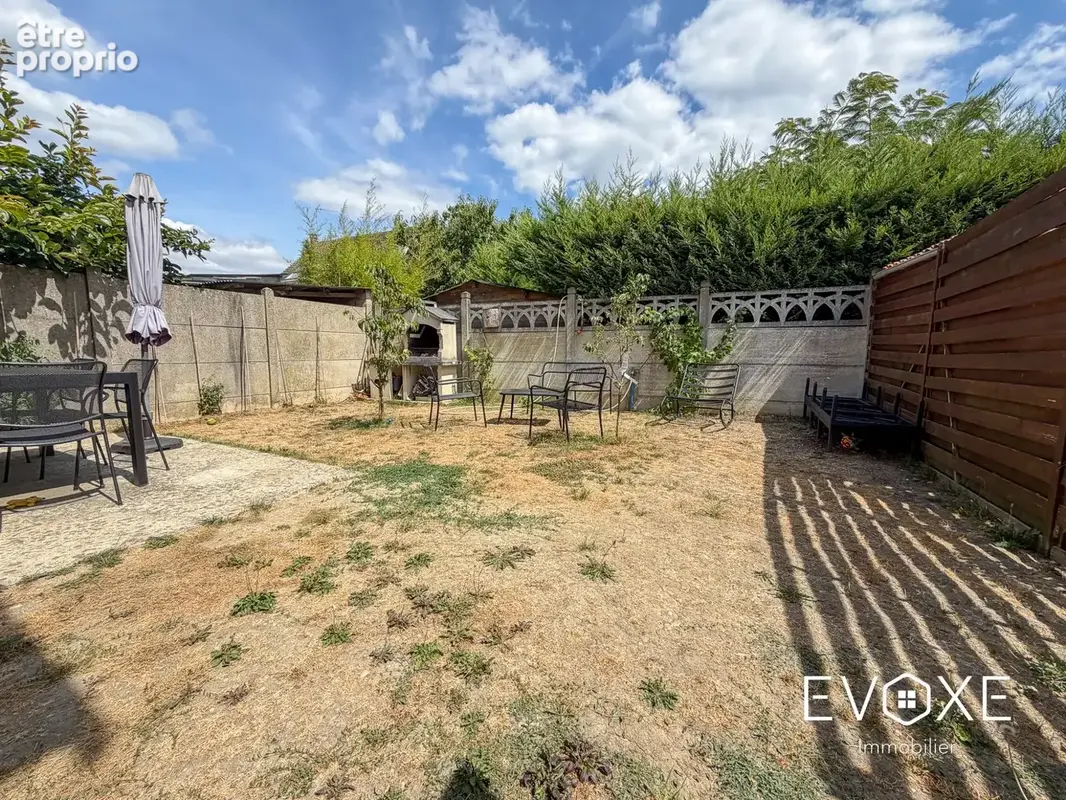 Maison 5 pièces 103 m² à vendre à Le Plessis-Bouchard (95130) - photo 2