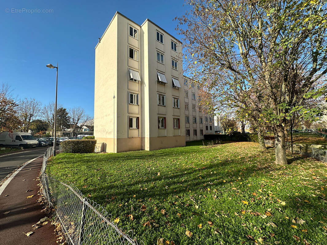 Appartement à RUEIL-MALMAISON