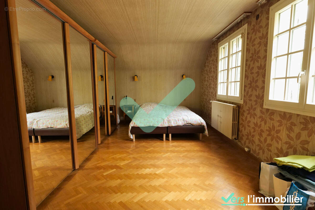 Maison à BRUGNY-VAUDANCOURT