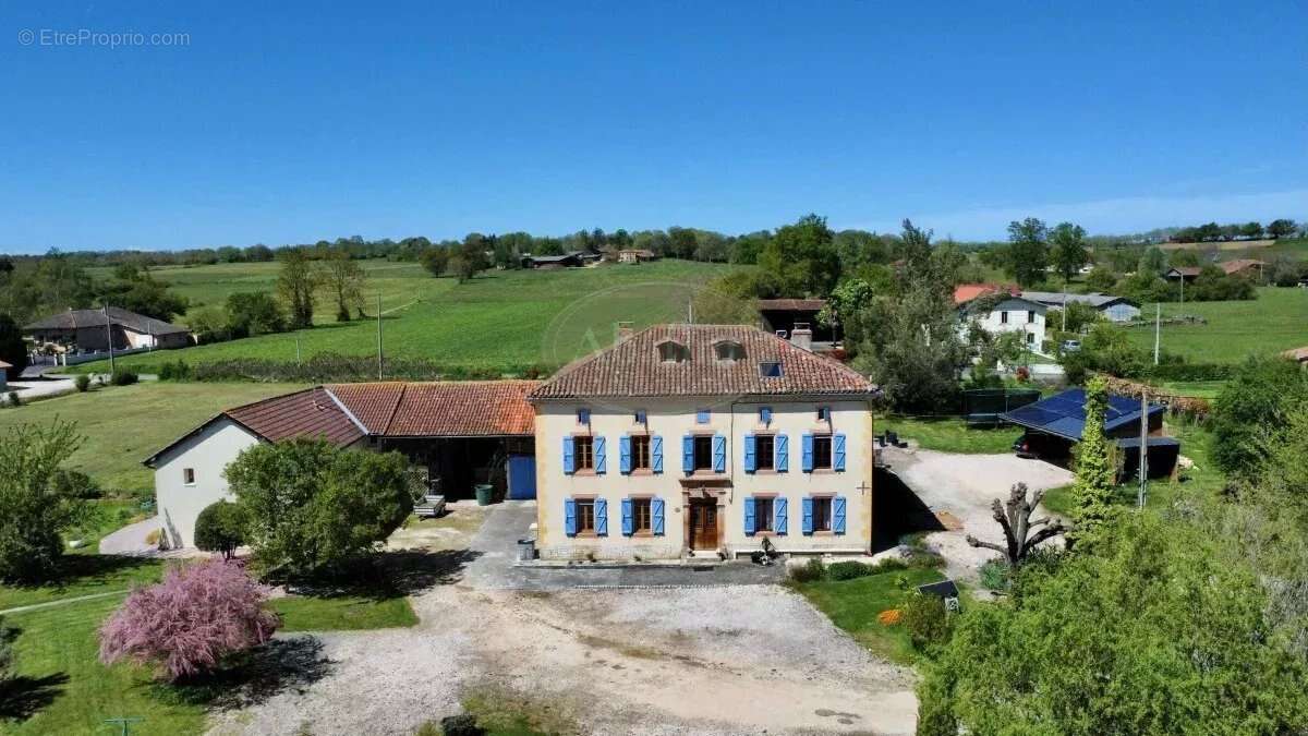 Maison à BOULOGNE-SUR-GESSE